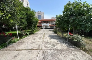 فروش زمین ۱۰۰۰متری و ویلا در شهرک کریم اباد