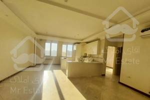 ۹۰ متر فول 3 ساله جنت آباد  جنوبی سالن پرده خور