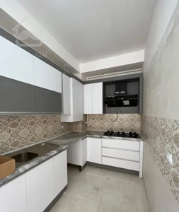 فروش آپارتمان ۱۰۰ متری تک واحدی