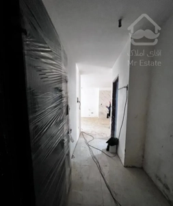 واحد نوساز خام/پ۲خیابان/۱۰۰متر/غرق نور/تراس قدی