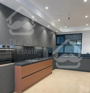 شریعتی معلم ۱۵۰ متر سه خوابه دو پارکینگ سندی