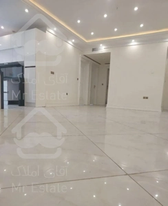 ۱۰۵ متر شریعتی- ادیبی