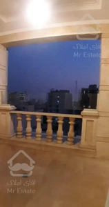 آپارتمان ۴ خوابه فرمانیه ۲۶۰ متری