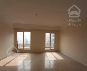 ۱۰۰متر/ دو خواب / سه‌پارکینگ/فول‌بازسازی