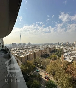 220 متر سه خواب برج برند شهرک غرب