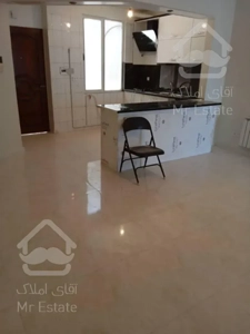 ۹۵ متری فول ۶ سال خوش نقشه.احمد کاشانی