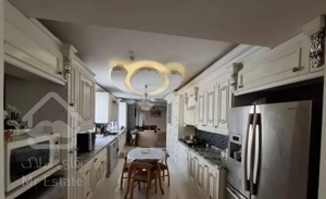 شهرک غرب ۱۴۰متر ۳خواب( تکواحدی باز سازی شده )