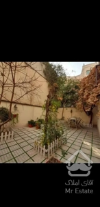 افتخاری ۱۴۰متر۳خواب/تک واحدی/۲بالکن