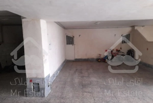 دوخوابه دوطرف بالکن  آماده تخلیه با پارکینگ وانبار