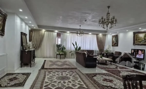 آپارتمان ۱۲۷ متری / دو خوابه / سند تکبرگ