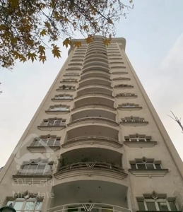 ۳۸۰ متر طبقات بالا برج در فرشته