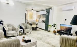 فروش طبقه اول مستقل با پارکینگ بزرگ جاده لیلاکوه