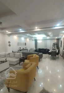 105متر دو خواب/نما تراورتن/روبه آفتاب/تخلیه