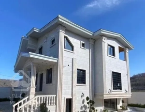 فروش ویلا در تنکابن،۳۴۰ متر بنا،استخردار