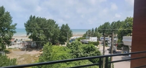 فروش واحد ۱۰۲ متری چند قدمی دریا