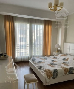 قلهک ۷۳ متری