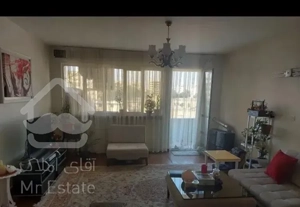 ۷۰متری/ بازسازی شده/ شمالی/ آسانسور و پارکینگ دار