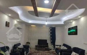 تک واحدی شیک در خ تربیت معلم