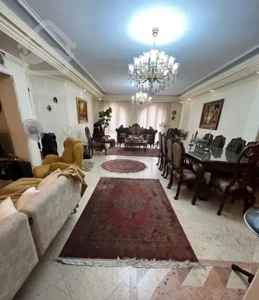 ۱۶۰ متر/تک واحدی /هروی/۱۵۰ متر روف گاردن در اختیار