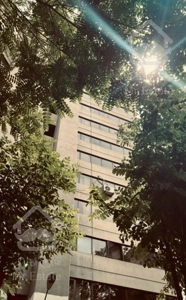 یکخوابه با پارکینگ و انباری زیر بلوک