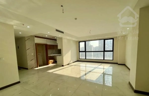 ۱۰۶ متر، ۲خ، مخصوص سخت پسندان