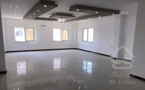 آپارتمان ۱۲۷ متری/ نوساز/ سند مالکیت