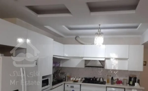 بلوار دهکده ۱۲۵ متر آپارتمان ۲ خواب