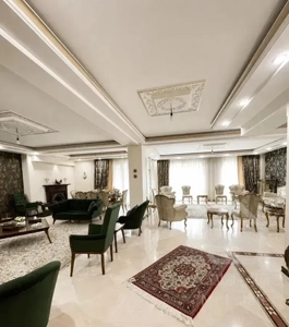 ۲۰۰ متر ۳ خواب / تاپ لوکیشن مدبر/ ۲ پارکینگ