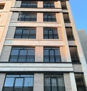 فروش آپارتمان ۹۰ متری ۲ خوابه در میدان انقلاب