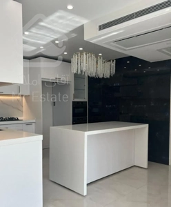 اقدسیه ۳ خوابه غرق نور با چشم انداز ابدی