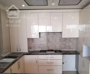 89متر ،  چهارباغ شرقی  ،  نوساز ، کلیدنخورده