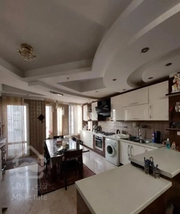 ۱۰۰ متر / ۲ خواب / آلاله‌شرقی