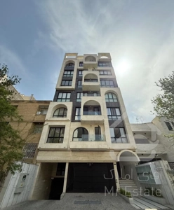 آپارتمان ۱۴۷ متری ، ۳ خوابه ، طبقه اول