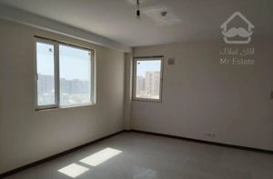 آپارتمان جنوبی صنایع دفاع جدید