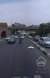 ۱۰۰متری دو خوابه، دو عدد پارکینگ طبقه آخر،