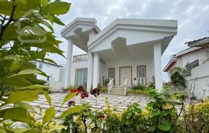 ویلا نیم پیلوت 180 متری لوکیشن