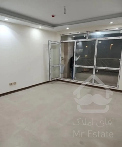 ۸۹ متری  رو به خیابان