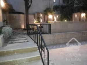 اجاره و رهن آپارتمان زعفرانیه 220  متر شیک