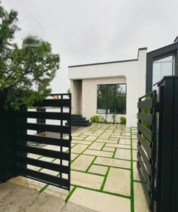 درسته کوچیکه ولی قیمتش عالیه با سند تکبرگ