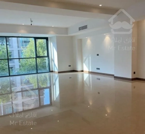 آپارتمان ۹۴ متری / یه تیر و دو نشون / کارگر جنوبی