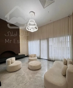 ۱۱۰ متر ، ۳ خواب ، روبه آفتاب ، نوساز مدرن ، روف