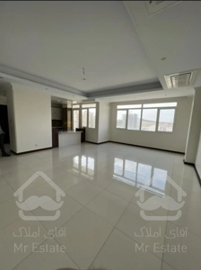 ۲ قدمی دریاچه/ لابی مجلل