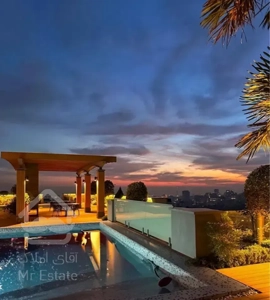 برج باغ نیاوران/۱۳۰ متر ۲مستر/تراس بزرگ/فول مشاعات