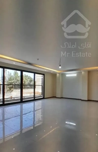 آپارتمان ۱۳۵ متری نوساز ۳ خواب جنوبی