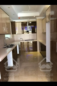 رهن و اجاره آپارتمان ۱۴۰ در نیاوران