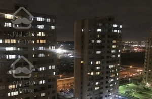 آپارتمان ١٢٧ متر سه خوابه با ویوی دریاچه چیتگر