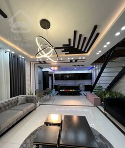 تریبلکس مدرن استخردار/۳۰۰متری/سندتکبرگ