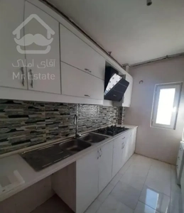 اجاره آپارتمان فاز ۱۱طبقه دوم جنوبی