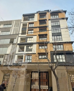 آپارتمان ۱۳۰ متر ۳ خواب کلید نخورده