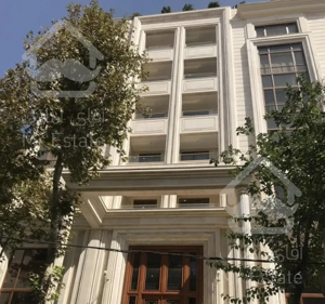 ١٥٣ متر فرمانیه اندرزگو لوکیشن کوچه باغ